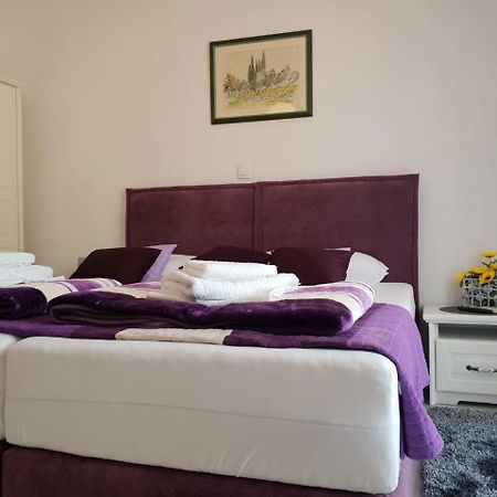 Ana Tudor Apartments Đảo Hvar Ngoại thất bức ảnh